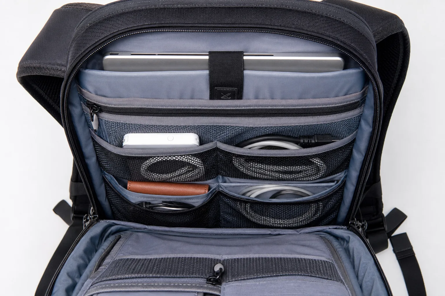 Interior Organization Design for Backpacks