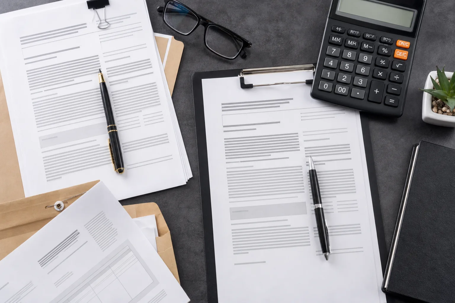 Payment Terms and Letters of Credit in Bag Trade